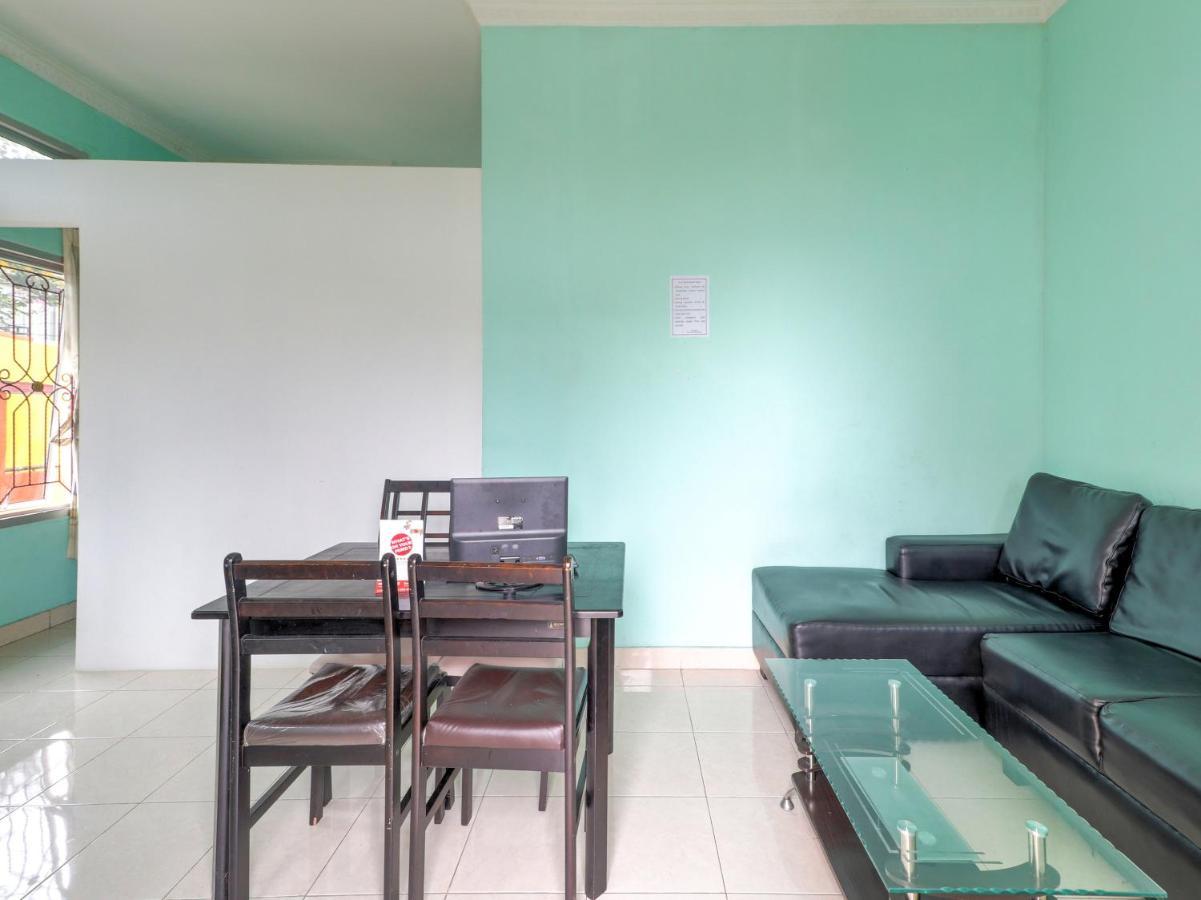 OYO 2997 Grand Suites Palace 2 Sindanglaya Exterior foto