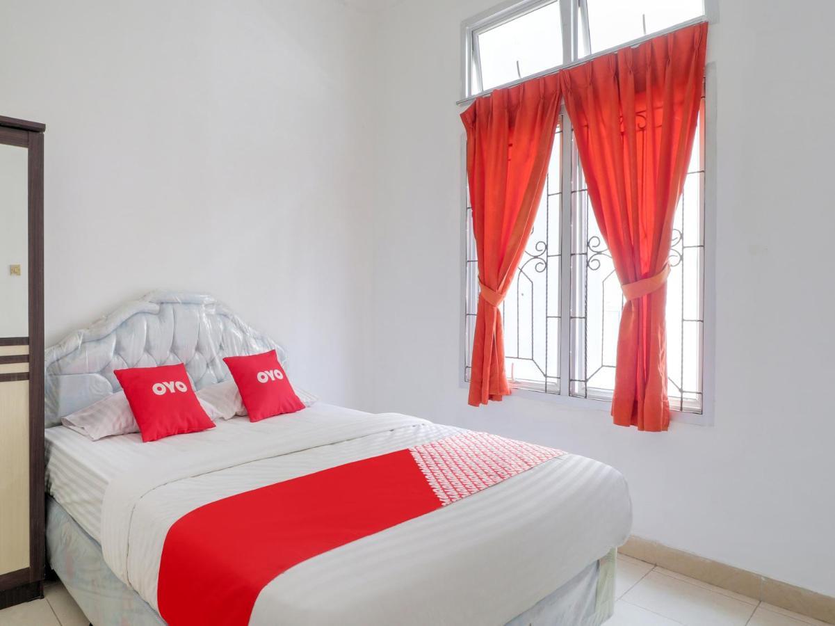 OYO 2997 Grand Suites Palace 2 Sindanglaya Exterior foto