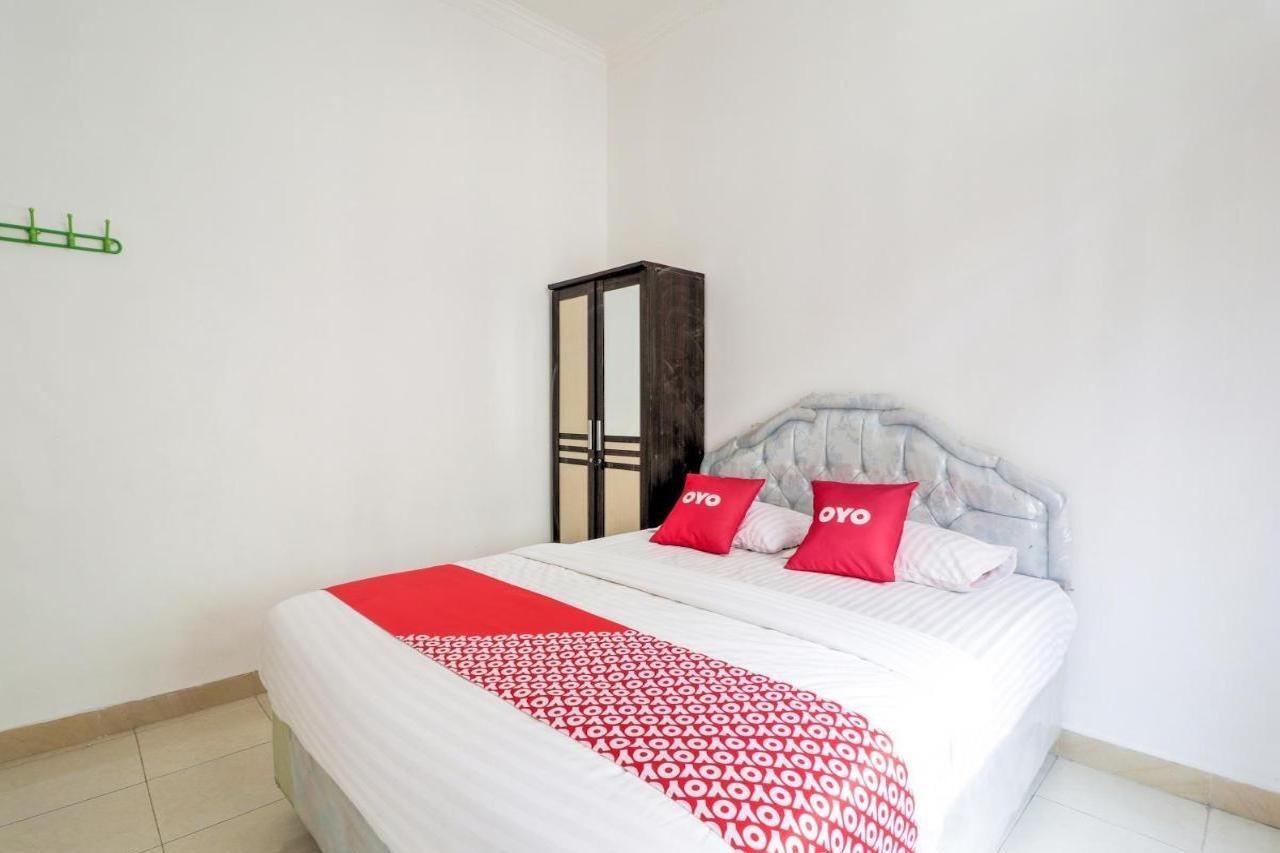 OYO 2997 Grand Suites Palace 2 Sindanglaya Exterior foto